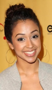 herec Liza Koshy