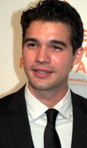 herec Steven Strait