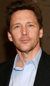 herec Andrew McCarthy