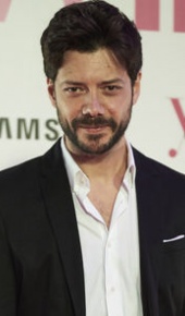 herec Álvaro Morte