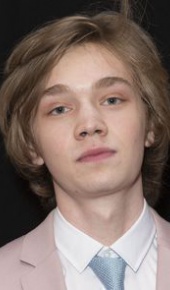 herec Charlie Plummer