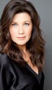 herec Daphne Zuniga