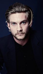 herec Jake Weary