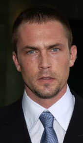 herec Desmond Harrington