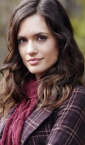 herec Torrey DeVitto