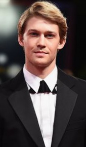 herec Joe Alwyn