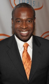 herec Phill Lewis