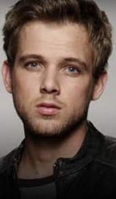 herec Max Thieriot