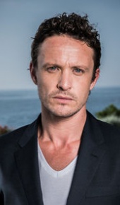 herec David Lyons