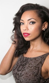 herec Logan Browning