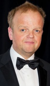 herec Toby Jones