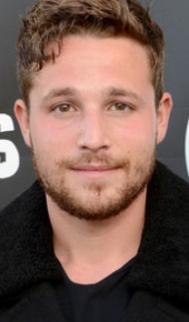 herec Shawn Pyfrom