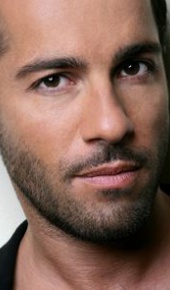 herec Alex Dimitriades