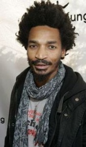 herec Eddie Steeples