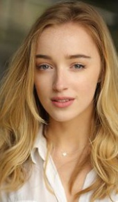 herec Phoebe Dynevor