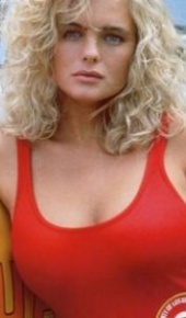 herec Erika Eleniak