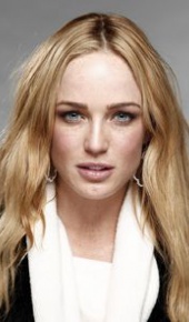 herec Caity Lotz