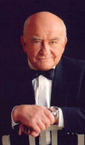 herec Edward Asner