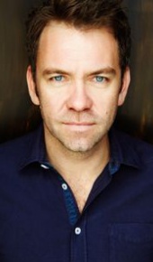 herec Brendan Cowell