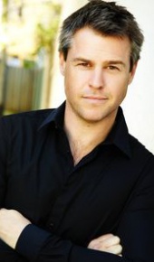 herec Rodger Corser