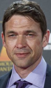 herec Dougray Scott