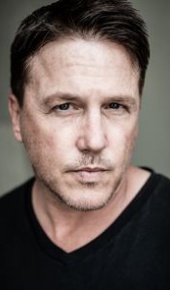 herec Lochlyn Munro