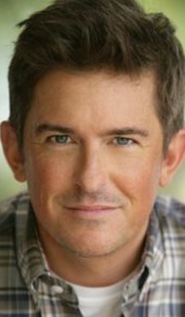 herec Charlie Schlatter