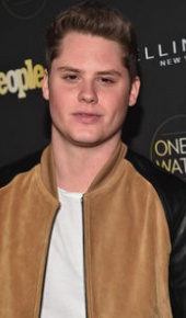 herec Matt Shively