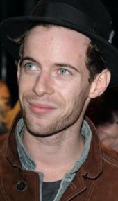 herec Luke Treadaway