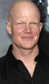 herec Derek Mears