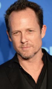 herec Dean Winters