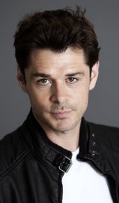 herec Kenny Doughty