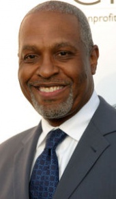 herec James Pickens, Jr.