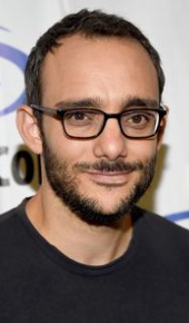 herec Omid Abtahi