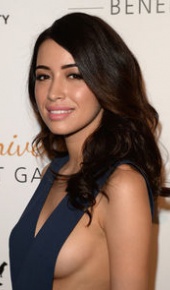 herec Christian Serratos