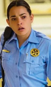 herec Deputy Linda Esquivel