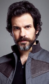 herec Cristóbal "Chris" Rios